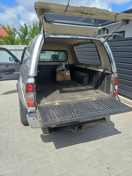 Nissan Navara (Frontier) 2004 - 6