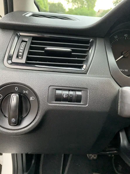 Skoda Rapid 2013 - 11