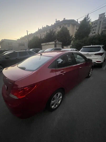Hyundai Accent 2013 - 8