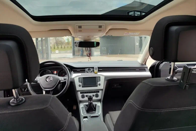 Volkswagen Passat 2016 - 4