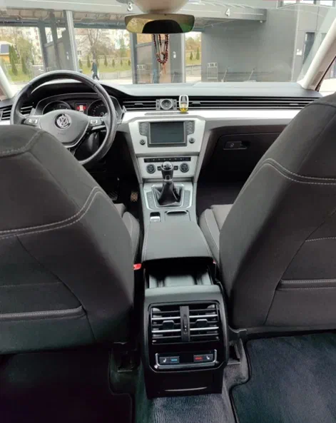 Volkswagen Passat 2016 - 5