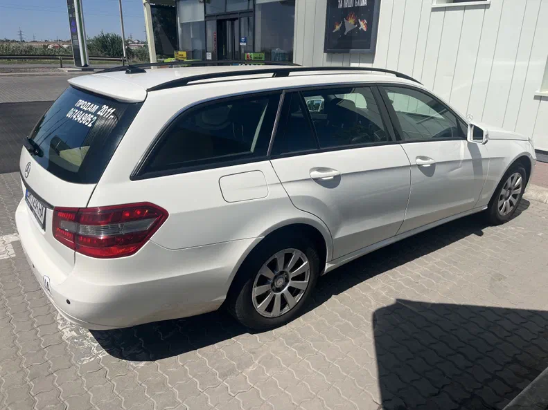 Mercedes-Benz E-Клас 2011 - 3