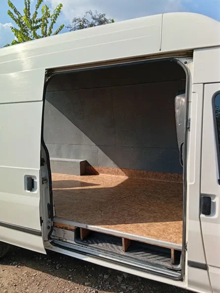 Ford Transit 1985 - 12