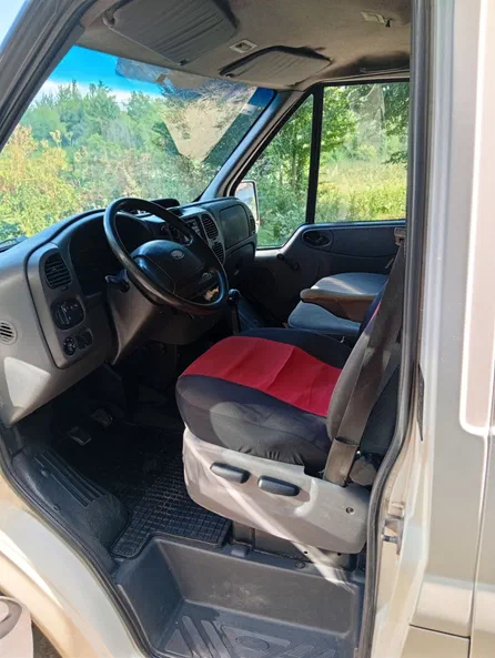 Ford Transit 1985 - 13