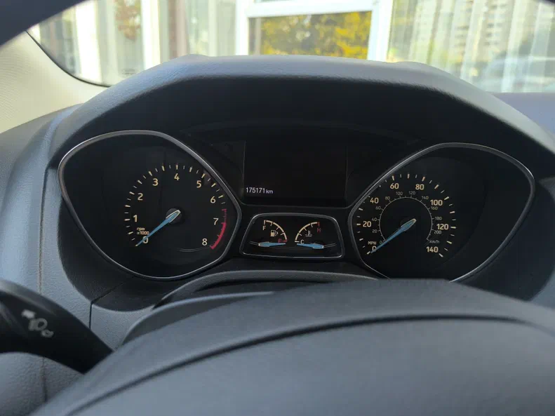 Ford Focus 2015 - 12