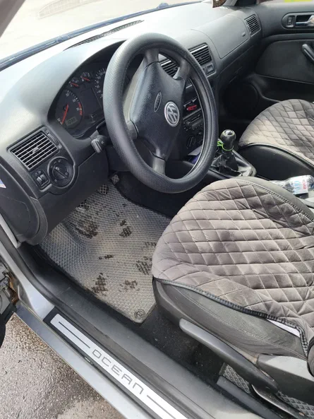 Volkswagen Golf 2004 - 19