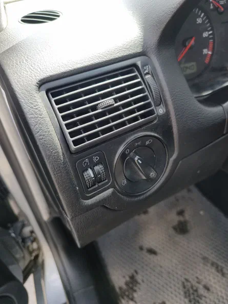 Volkswagen Golf 2004 - 2