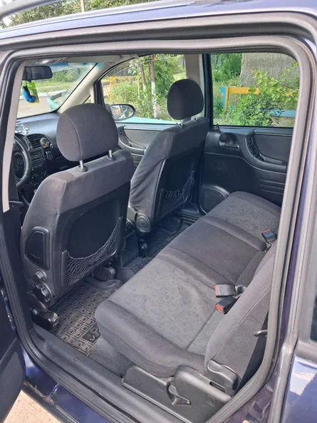 Opel Zafira 2000 - 9