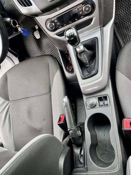 Ford Focus 2012 - 15