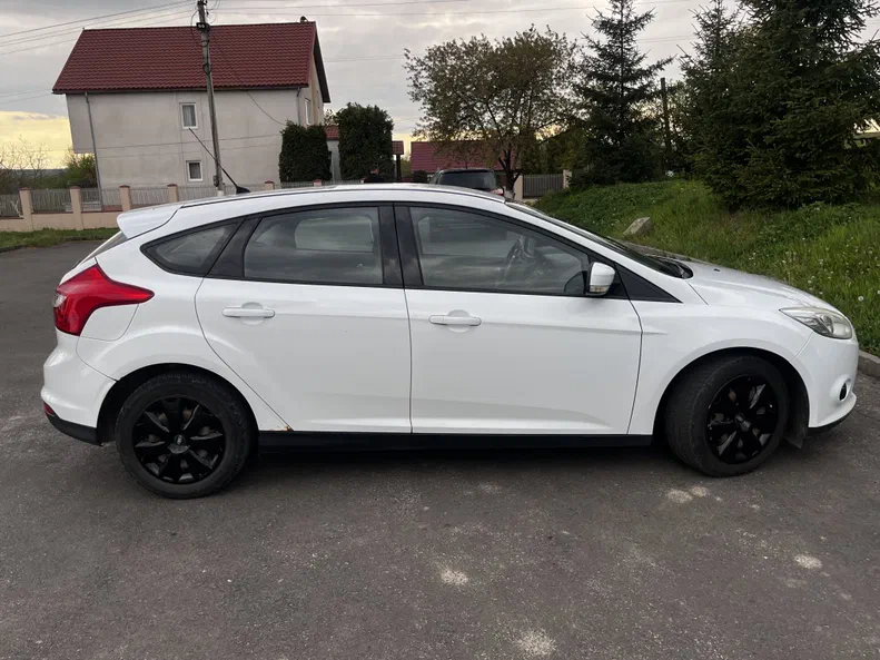 Ford Focus 2012 - 2
