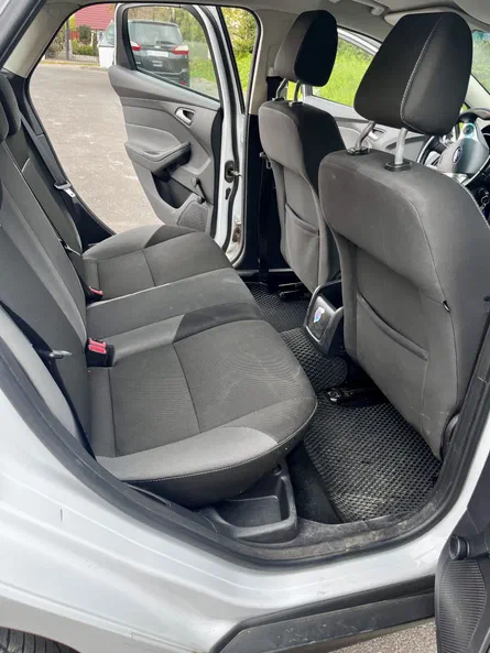 Ford Focus 2012 - 19