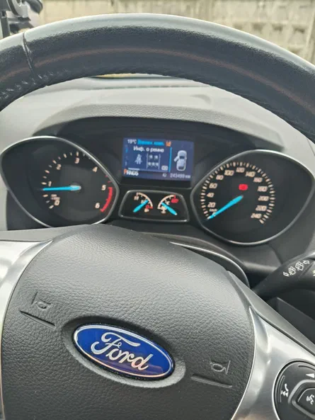 Ford Kuga 2014 - 24
