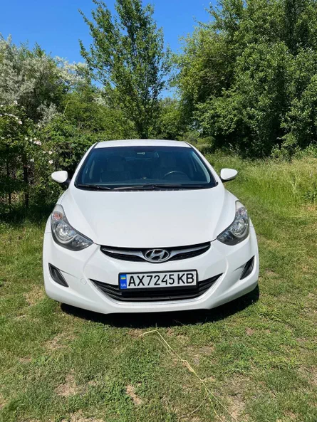 Hyundai Elantra 2013 - 2