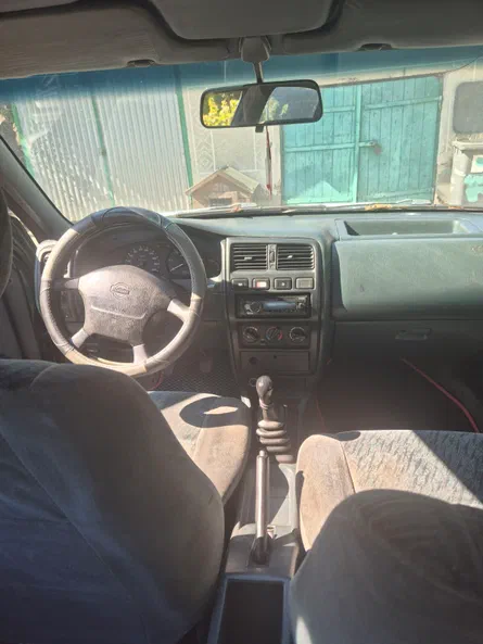 Nissan Almera 1996 - 3