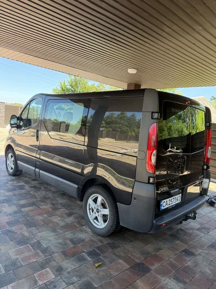 Opel Vivaro 2012 - 2