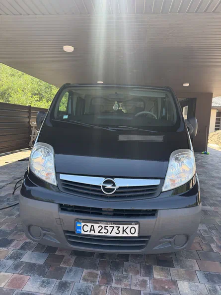 Opel Vivaro 2012 - 0