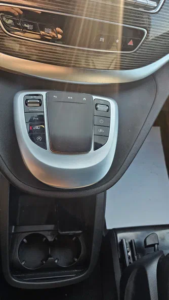 Mercedes-Benz Vito 2022 - 19