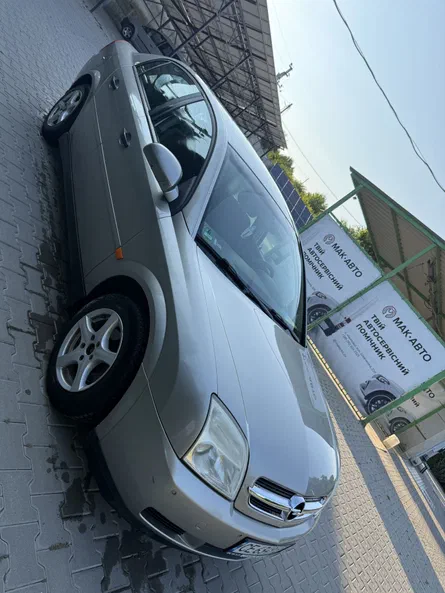 Opel Vectra 2002 - 1