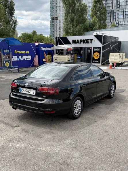 Volkswagen Jetta 2015 - 8