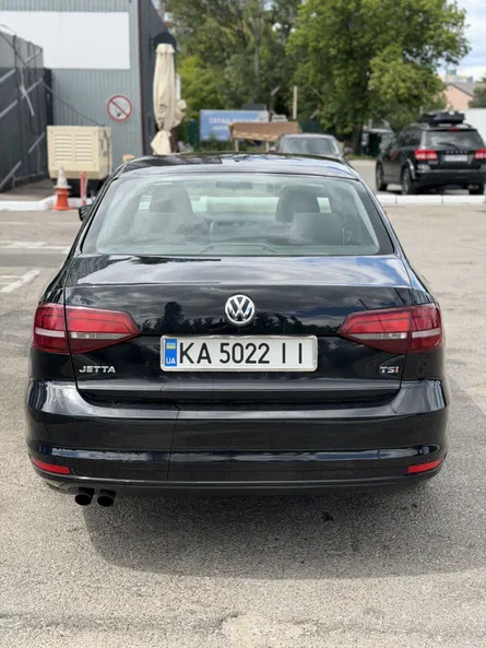 Volkswagen Jetta 2015 - 1
