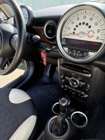 Mini Hatch 2012 - 13