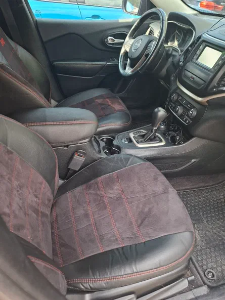Jeep Cherokee 2016 - 4