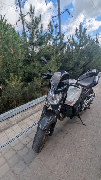 Suzuki GSR 600 2010 - 2