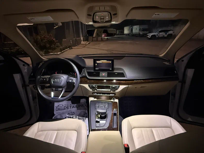 Audi Q5 2020 - 10