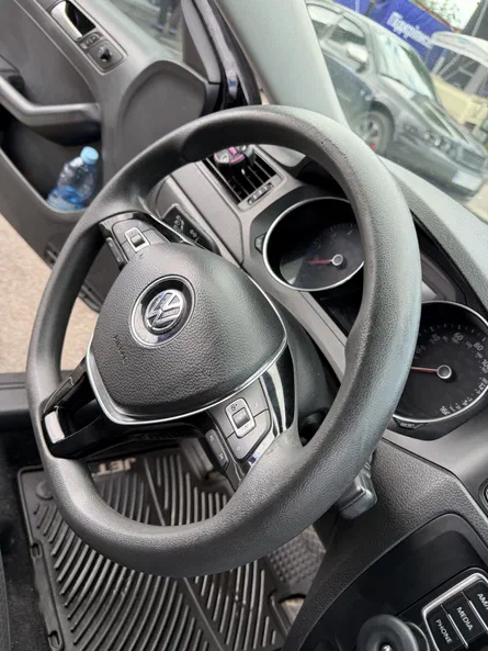 Volkswagen Jetta 2015 - 16