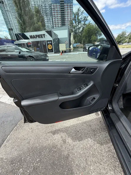 Volkswagen Jetta 2015 - 18
