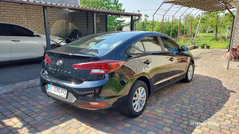 Hyundai Elantra 2018 - 5