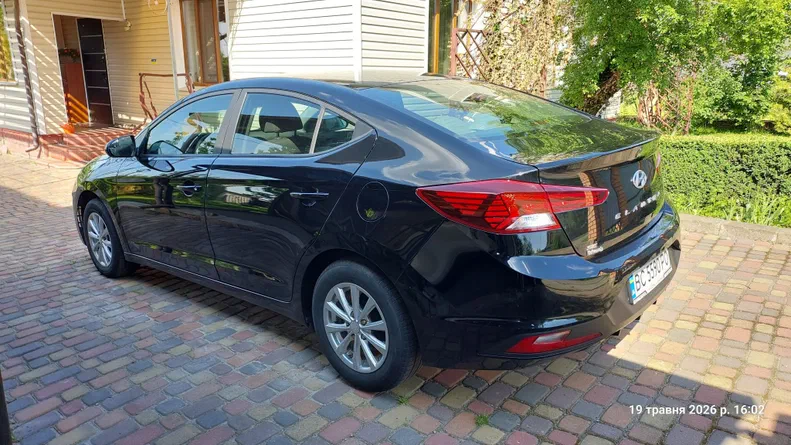 Hyundai Elantra 2018 - 4