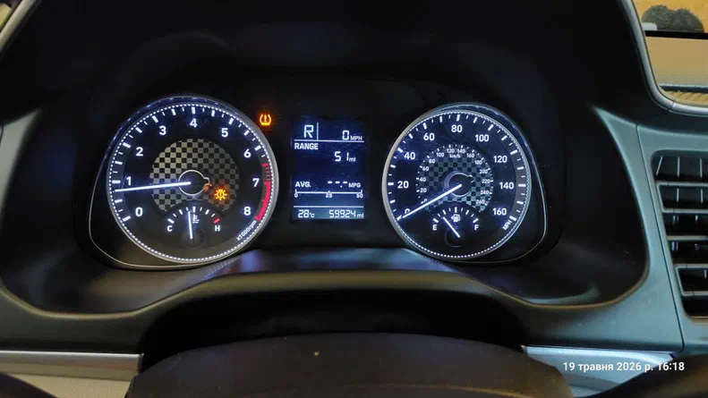 Hyundai Elantra 2018 - 21