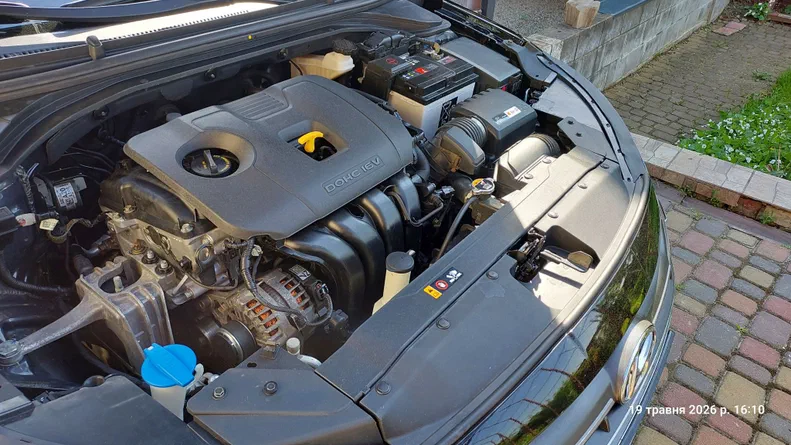 Hyundai Elantra 2018 - 17