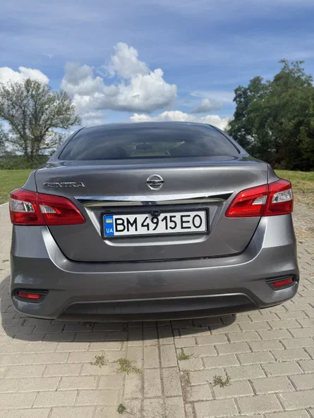 Nissan Sentra 2017 - 6