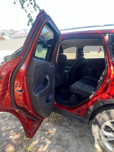 Ford Escape 2019 - 10