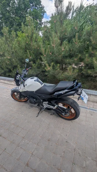 Suzuki GSR 600 2010 - 3
