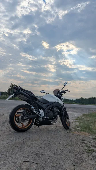 Suzuki GSR 600 2010 - 5