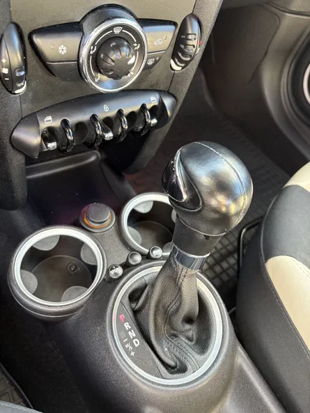 Mini Hatch 2012 - 10