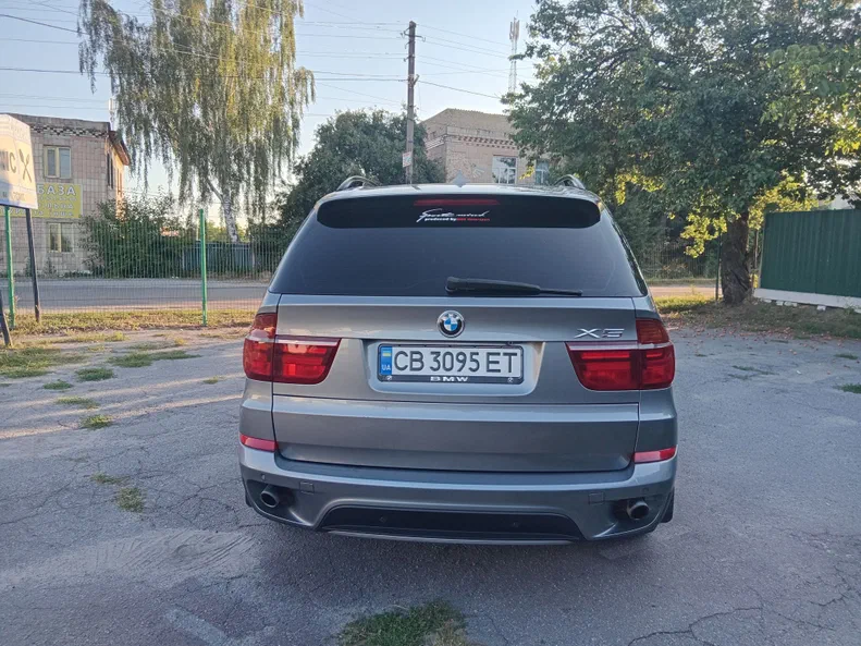 BMW X5 2010 - 4