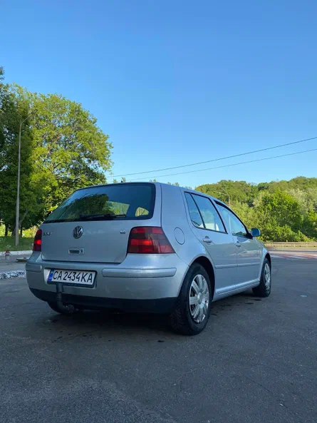 Volkswagen Golf 2000 - 1