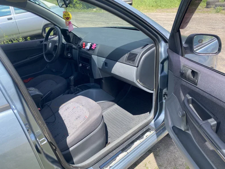 Skoda Fabia 2002 - 4