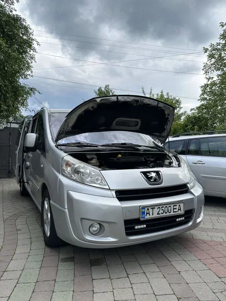 Peugeot Expert 2009 - 11