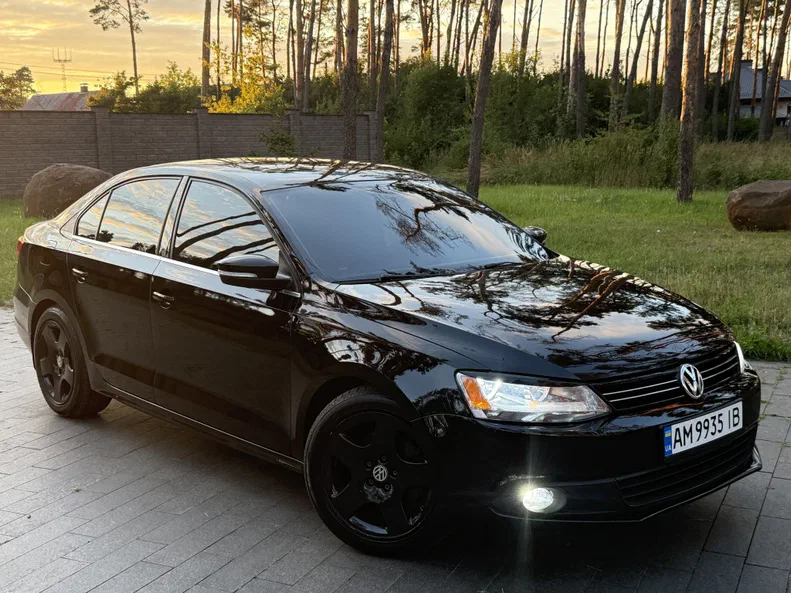 Volkswagen Jetta 2013 - 4