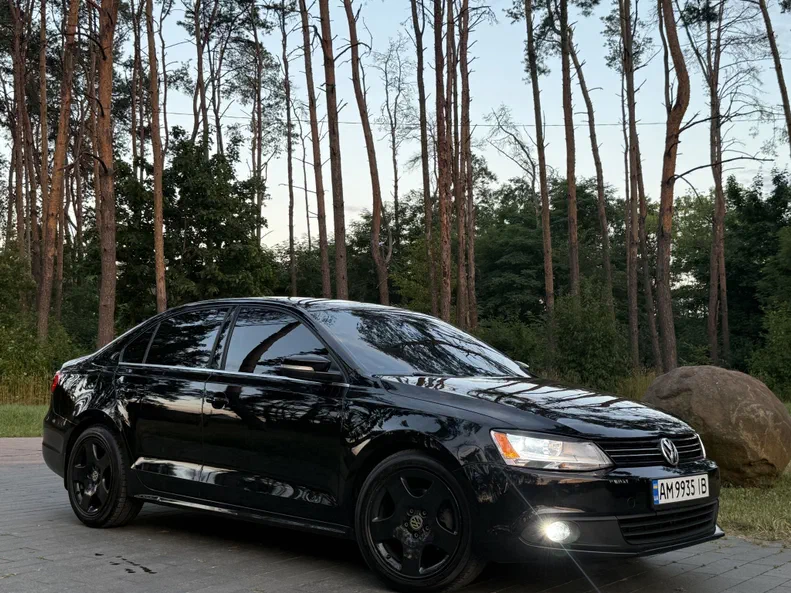 Volkswagen Jetta 2013 - 7