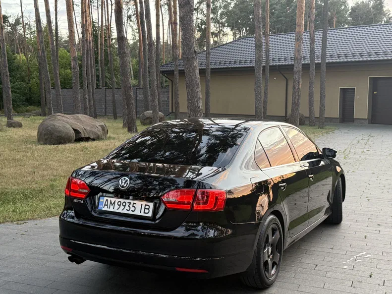 Volkswagen Jetta 2013 - 9