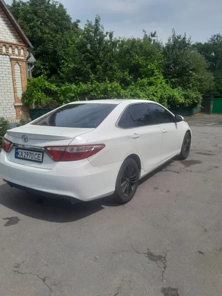 Toyota Camry 2015 - 3