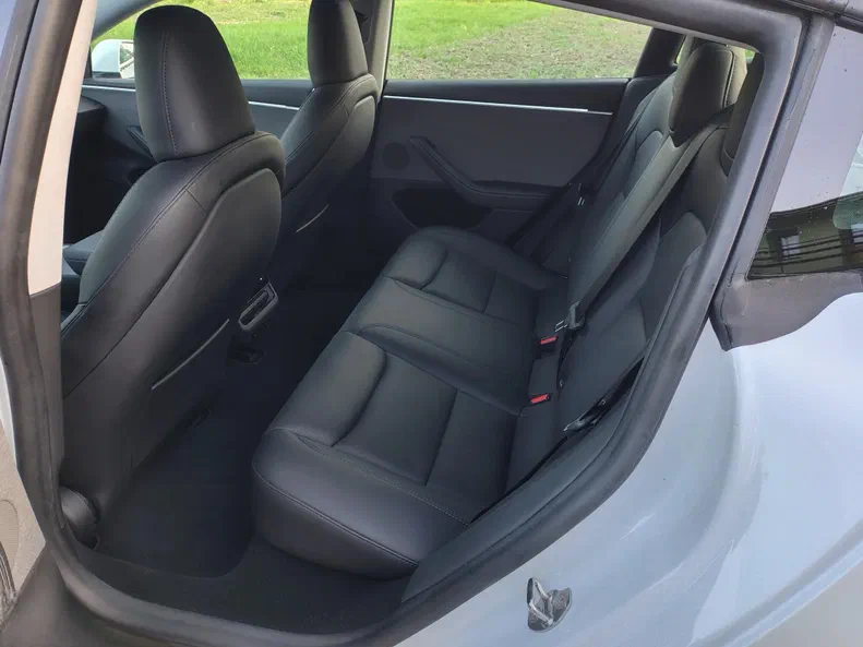 Tesla Model 3 2024 - 6