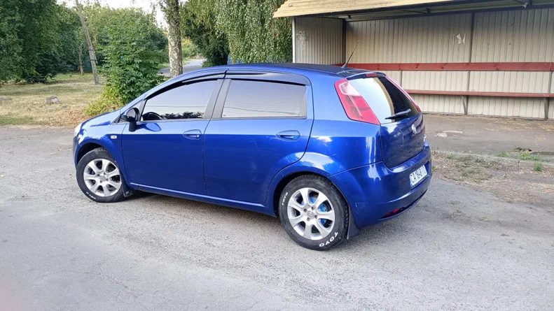 Fiat Punto 2008 - 17