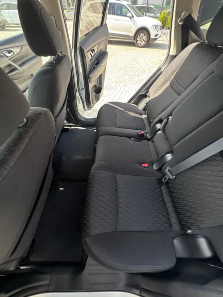Nissan Rogue 2017 - 16